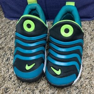 Nike Dynamo GO TD Black/Volt